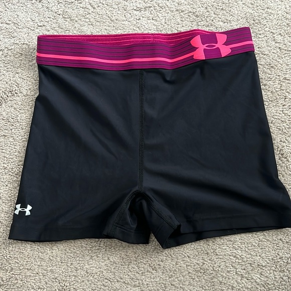 Compression running shorts - Picture 1 of 3